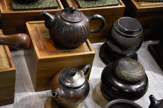 茶杯茶壶茶罐