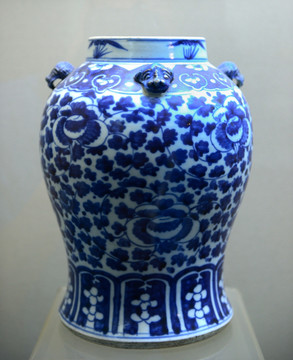 古代青花瓷罐