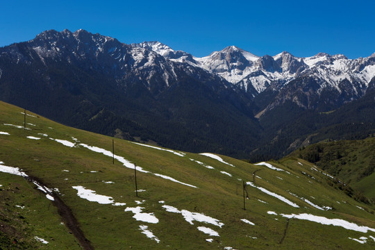 雪山