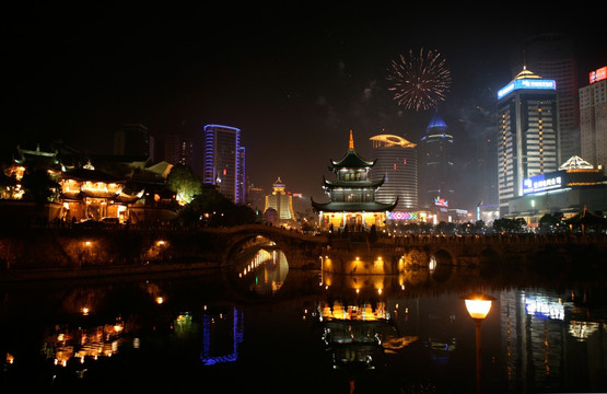 甲秀楼 夜景