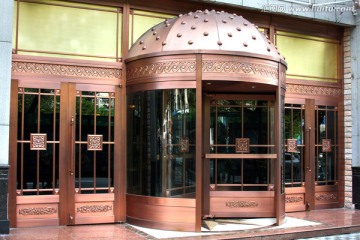 酒店大门