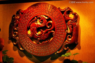 龙纹装饰品