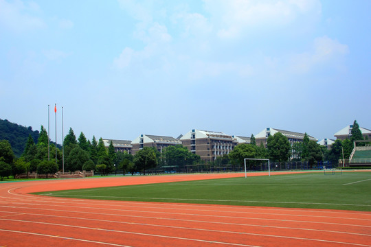 大学校园操场 跑道