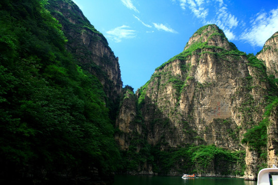 湖光山色