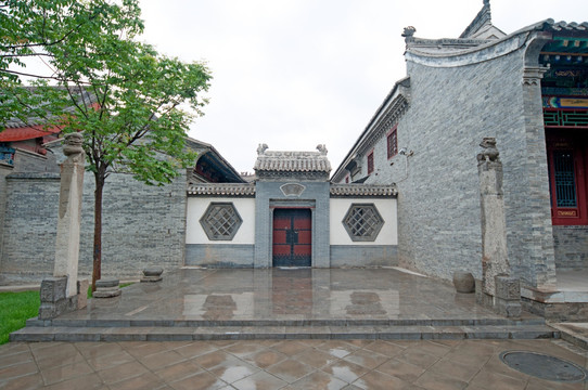 李家大院