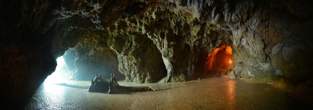 彭州五龙洞溶洞全景图