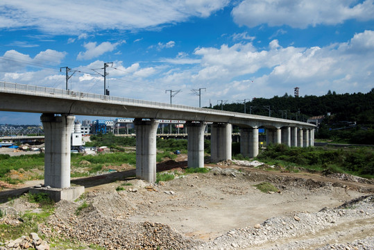 成绵乐城际铁路与环境