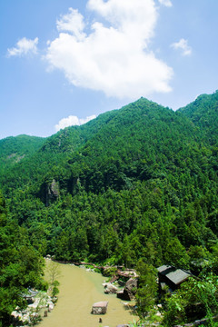 青山