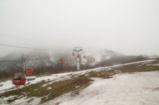 西岭雪山滑雪场索道