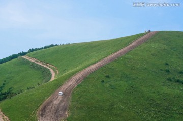 越野汽车山坡地形驾驶