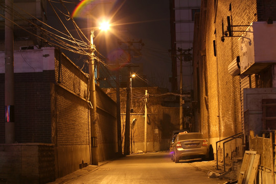 胡同夜景