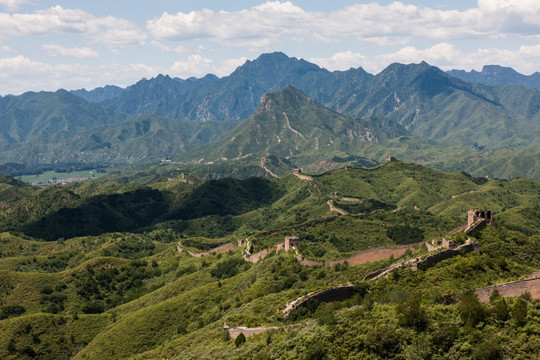 长城 明长城 山峦起伏 夏天