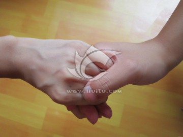 情侣握手