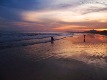 三亚湾海滩黄昏