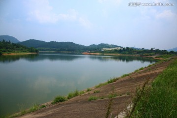 水库
