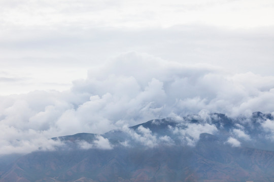 天山