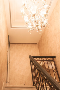 楼梯间吊灯