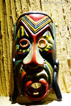 苗族傩神面具