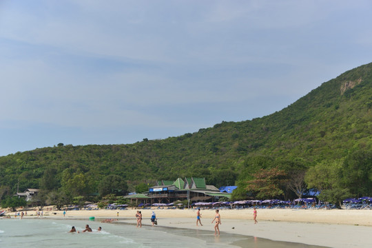 可兰岛达元海滩沙滩浴场