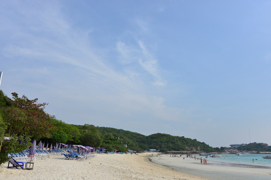 克兰岛达元海滩太阳伞