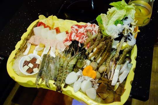 泰式海鲜火锅配菜