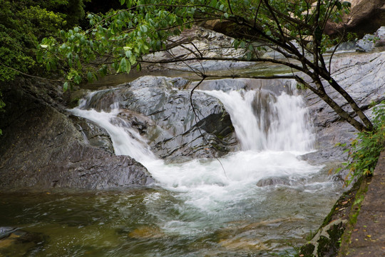 山泉  流水