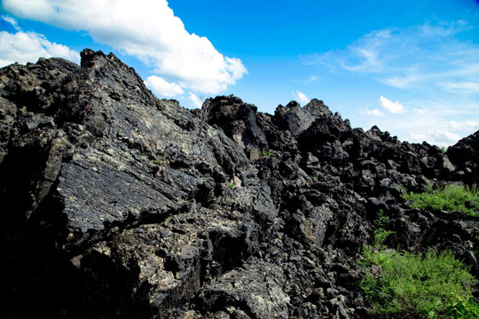 老黑山火山岩石