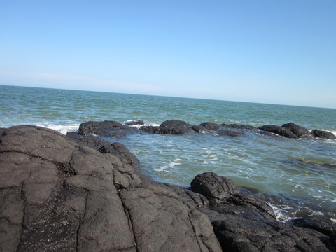 海中小岛