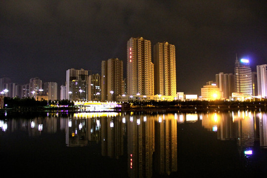 来宾市桂中水城夜景图