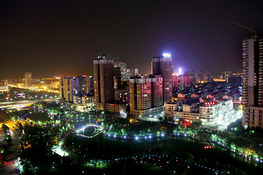来宾市桂中水城夜景图片