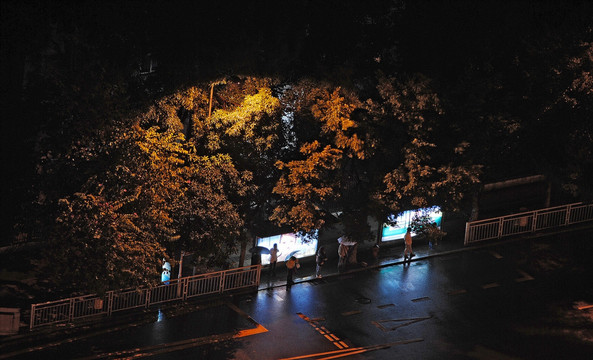 下班下雨