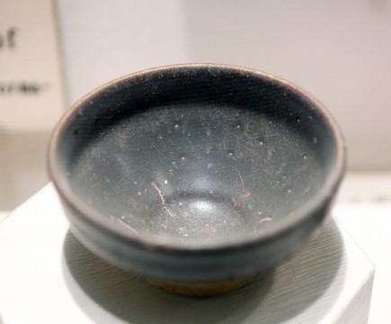 宋代吉州窑瓷碗