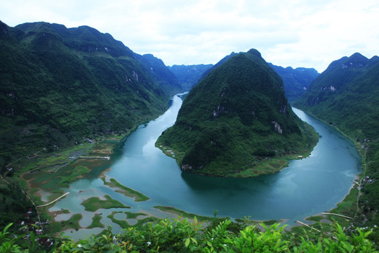 红水河第一湾