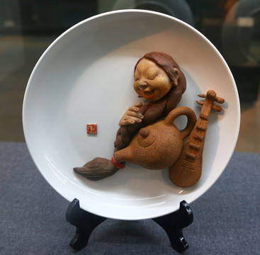 女人如歌雕塑