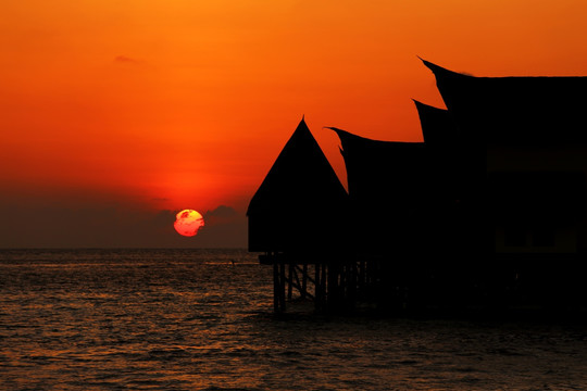 马尔代夫海上日落