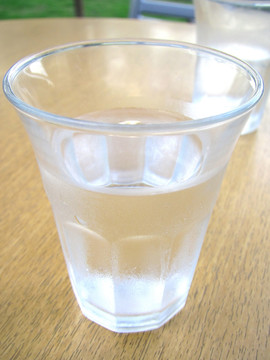 清水 水杯