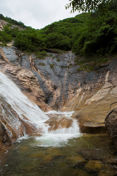 瀑布 溪流 山泉