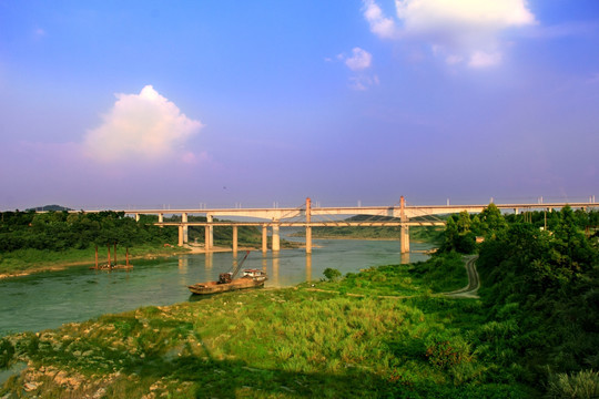 来宾高铁铁路桥横穿来宾红水河