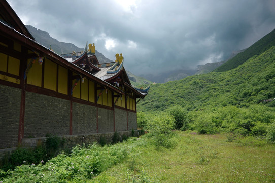 藏族寺庙 高清摄影 山中庙宇