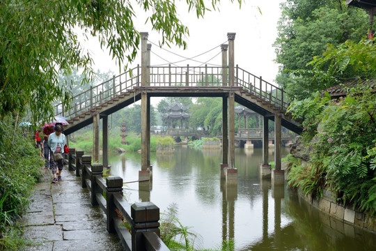 黄龙溪古镇上河衢雨景