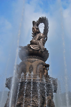 圣水观音菩萨铜像