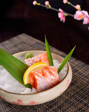 三文鱼腩
