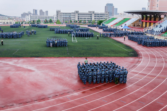 大学生军训