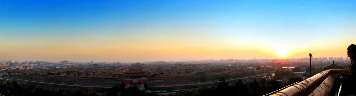 景岗山全景图
