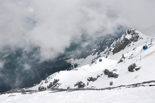 雪山