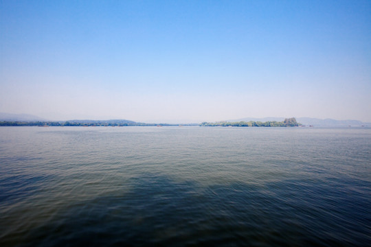 湖 西湖 湖水宽广的湖面 辽阔