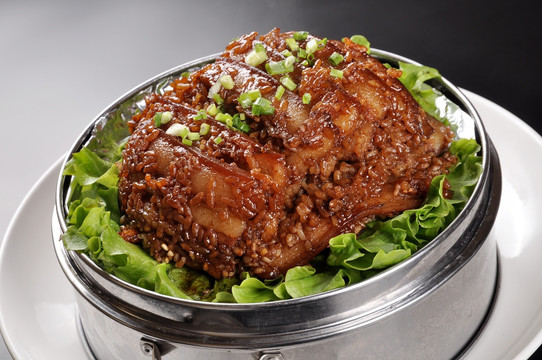 糯米蒸卤肉