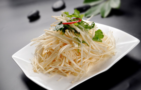 巧拌金针菇
