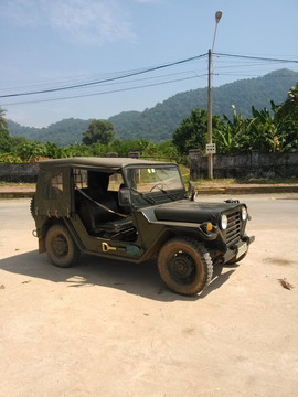 柬埔寨 军用吉普车