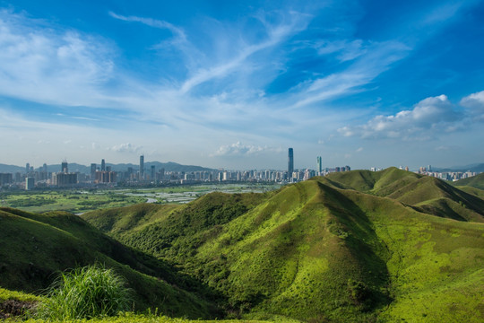 城市与山野 从香港看深圳